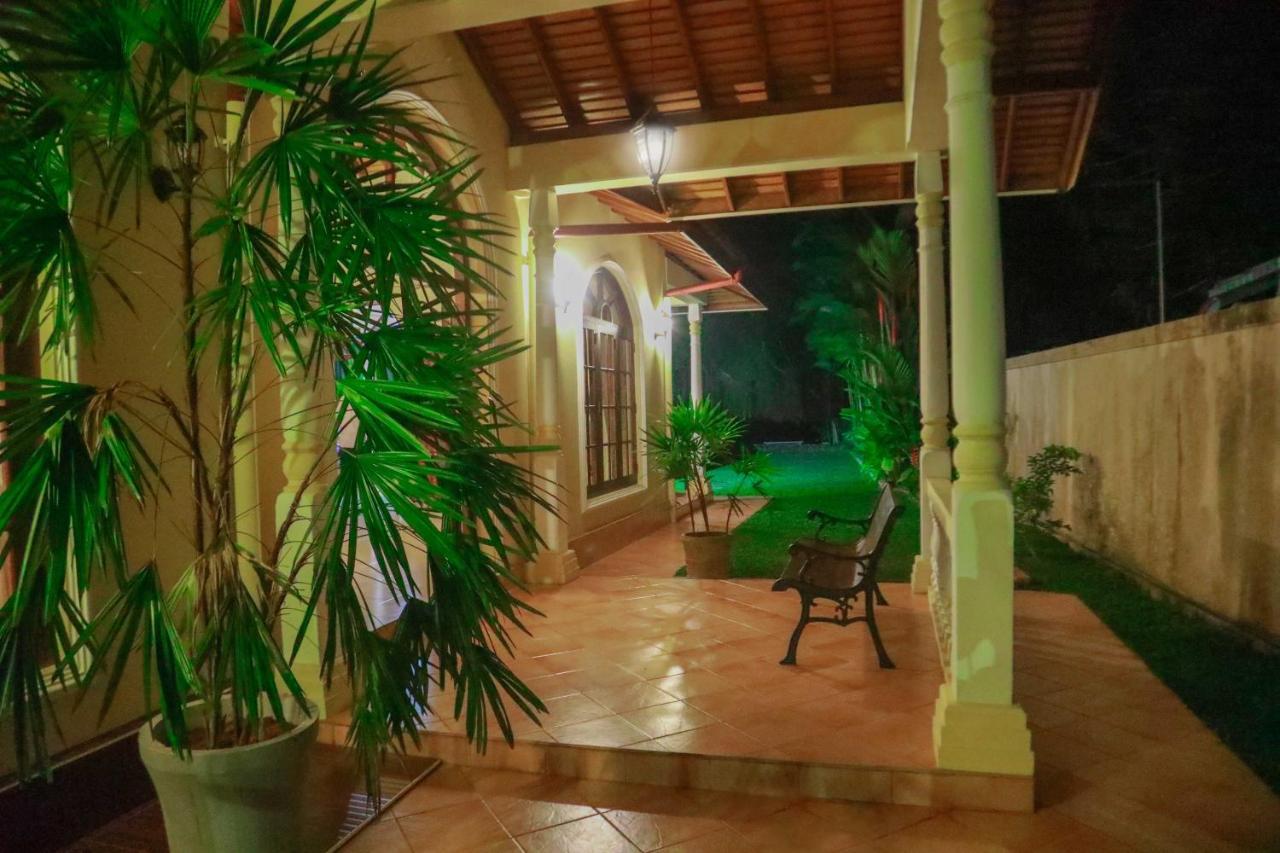 Bentota River Villa Екстер'єр фото